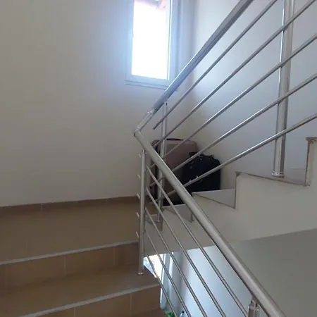 Airport Apartment